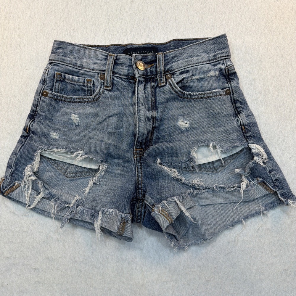 AERO‎ Jean Shorts Mid-rise Mom Short Size 00 Blue Denim Jean Distressed